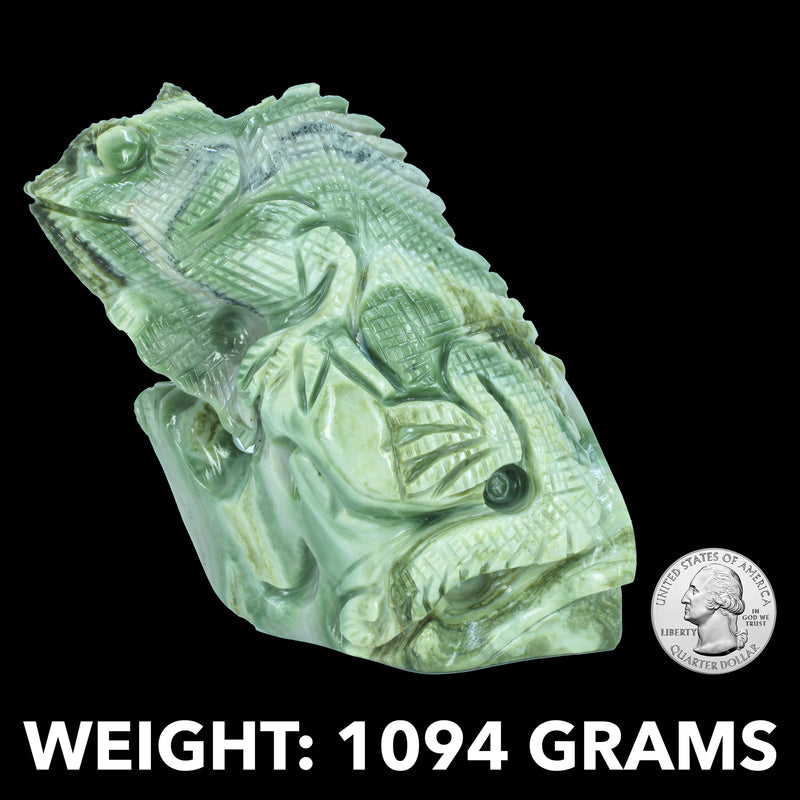 Chameleon Carving - Infinity Serpentine (1094 Grams)
